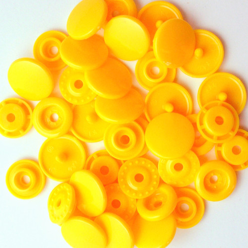 yellow - snaps - 20 sets